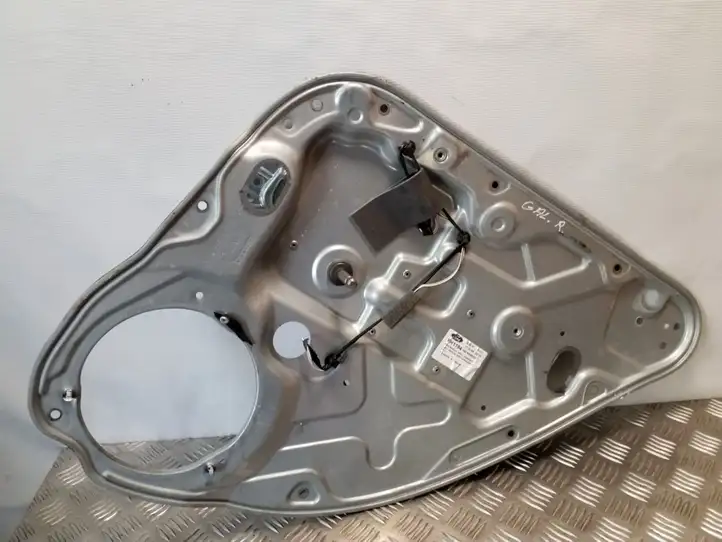 Ford Focus (2005 - 2008) 4M51A045H22B Механический стеклоподъемник задней двери — фото 2
