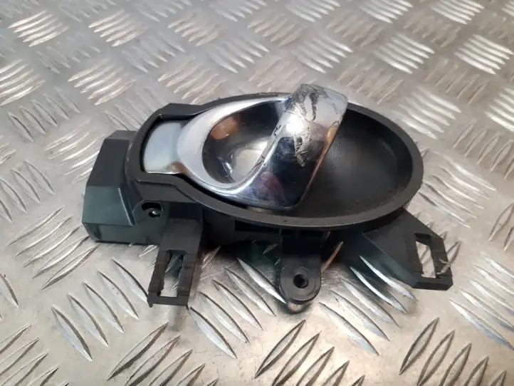 Nissan Juke I F15 (2010 - 2018) Внутренняя ручка задней двери — фото 1