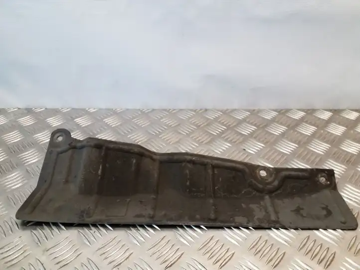 Nissan Juke I F15 (2010 - 2018) 748151KE0A Защита днища задней части — фото 3