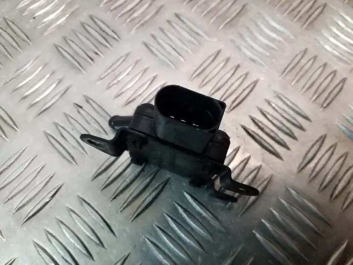 BMW 1 E81 E87 (2004 - 2011)  7808013 Датчик давления выхлопного газа