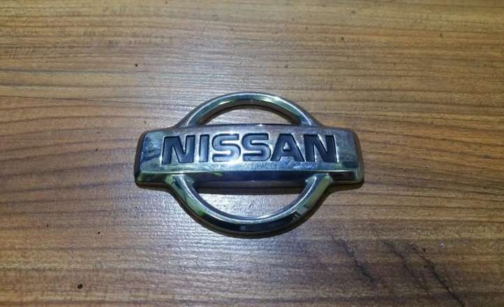 Nissan Primera Gamintojo ženkliukas