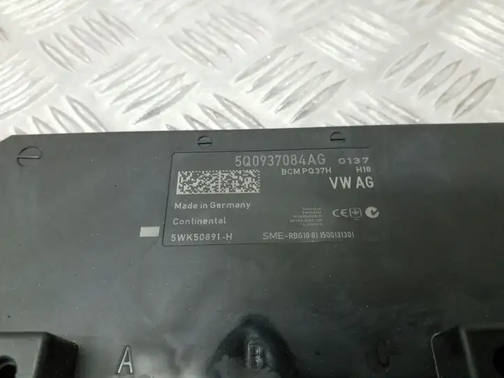 Skoda Octavia Mk3 (5E) (2013 - 2019) 5Q0937084AG Модуль комфорта — фото 2