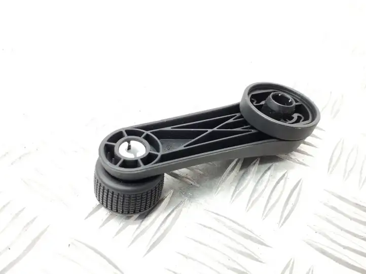 Skoda Octavia Mk2 (1Z) (2004 - 2013) 1H0837581D Ручка стеклоподъемника — фото 2