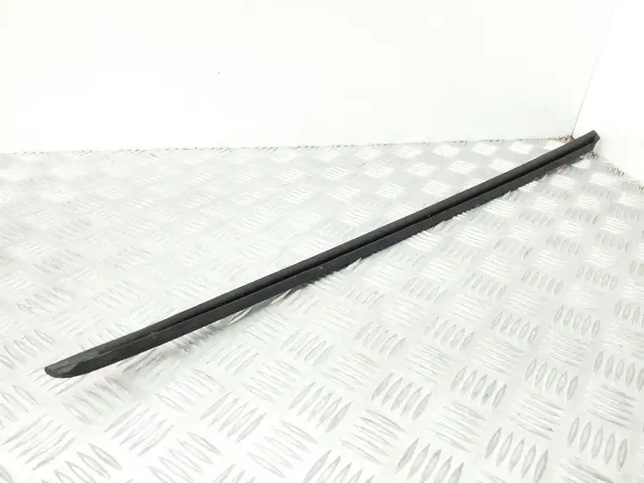Audi A5 8T 8F (2007 - 2011) 8T0854327A Накладка стоек лобового стекла — фото 6