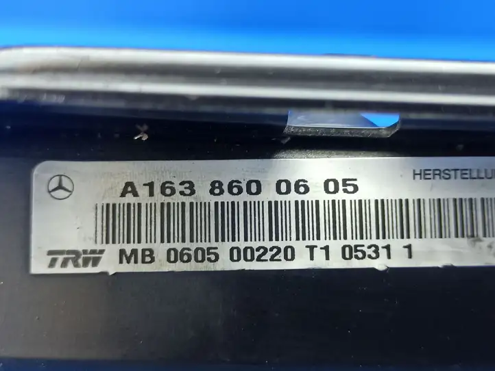 Mercedes-Benz ML W163 (1997 - 2005) A1638600605 Подушка безопасности двери — фото 4