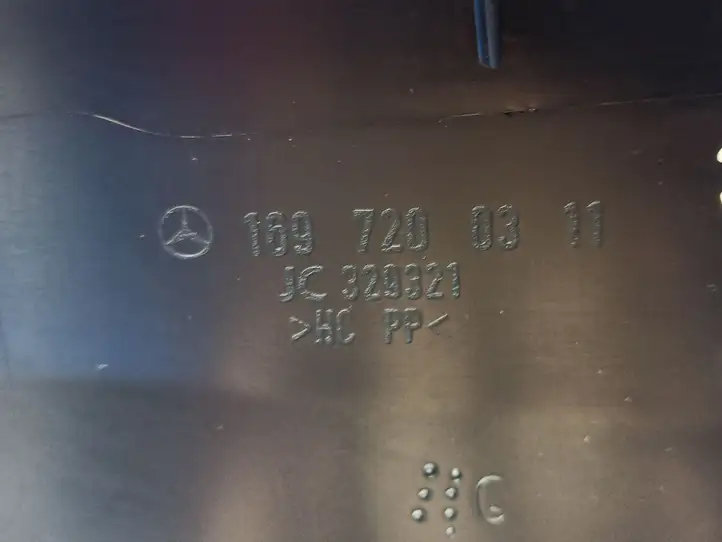 Mercedes-Benz A W169 (2004 - 2012) 1697200311 Прочая отделка передней двери — фото 3