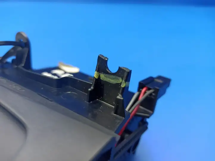 Mercedes-Benz C W203 (2000 - 2007) A2038300254 Боковой воздушный дефлектор — фото 7