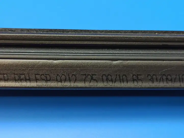 Mercedes-Benz E W212 (2009 - 2016) A2127250965 Уплотнитель стекла передней двери — фото 3