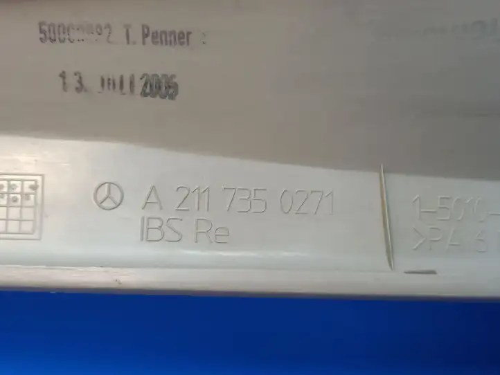 Mercedes-Benz E W211 (2002 - 2009) A2117350271 Накладка стекла задней двери — фото 4