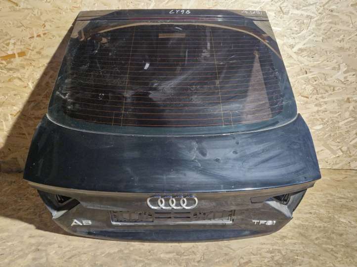 Audi A5 8T 8F Galinis dangtis (bagažinės)