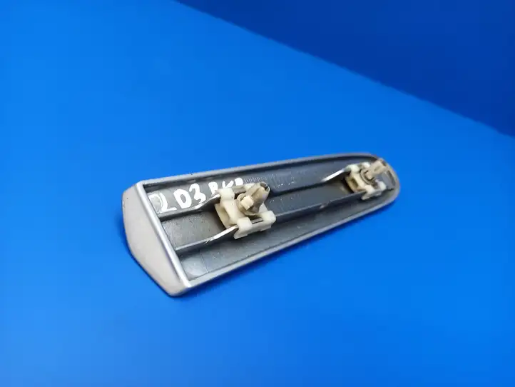 Mercedes-Benz C W203 (2000 - 2007) A2036900162 Молдинг крыла — фото 10