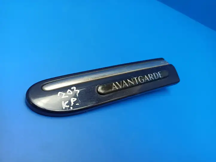 Mercedes-Benz C W203 (2000 - 2007) A20369047 Молдинг крыла — фото 2