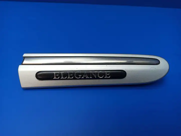 Mercedes-Benz C W203 (2000 - 2007) A2036904862 Молдинг крыла — фото 1