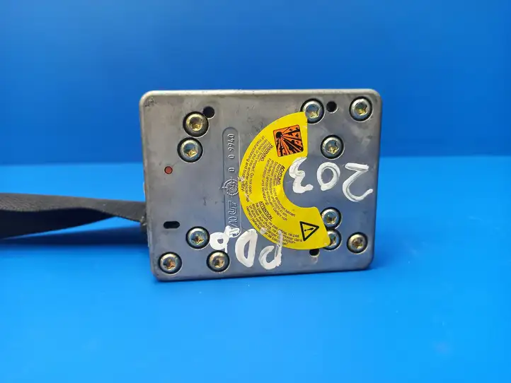 Mercedes-Benz C W203 (2000 - 2007)  2038606685 Передний ремень безопасности