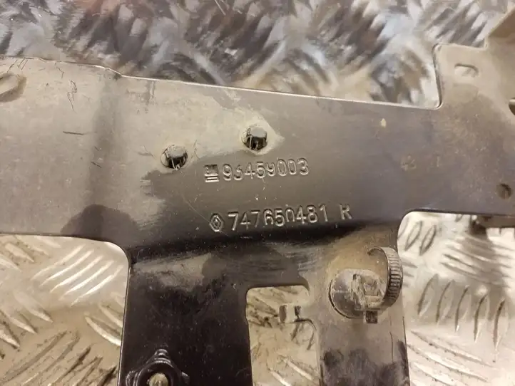 Renault Trafic III (X82) (2014 - ) 93459003 Другая часть кузова — фото 3