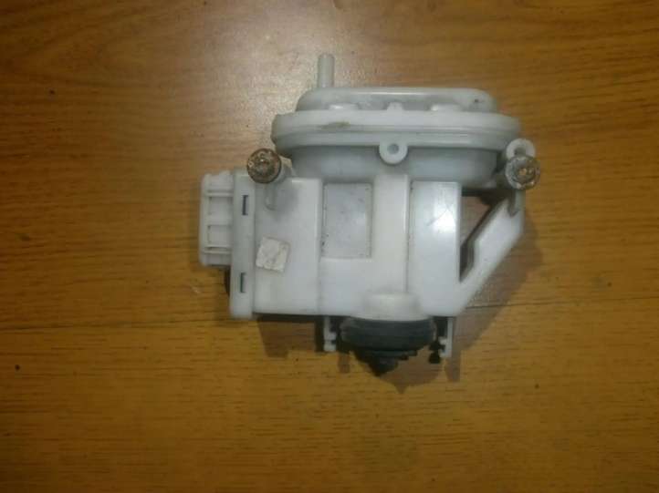 357862153h Volkswagen PASSAT B4 Centrinio užrakto vakuuminė pompa