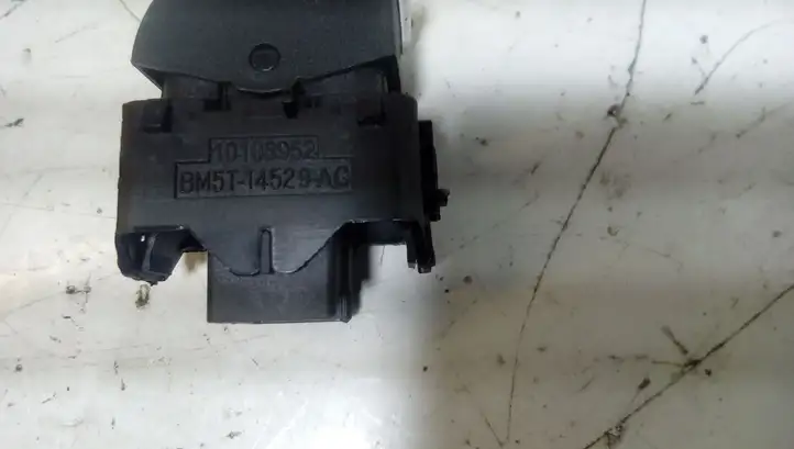 Ford Fiesta (2013 - 2017) BM5T14529AC Блок кнопок стеклоподъемников — фото 3
