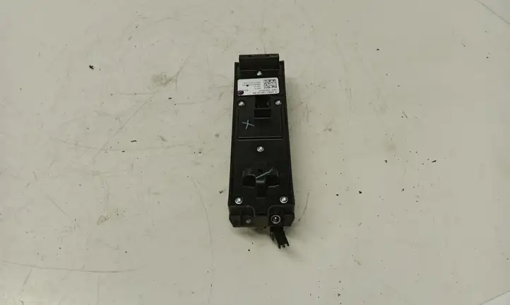 Ford C-MAX II (2010 - 2015) AM5T14A132BB Кнопка стеклоподъемников — фото 3