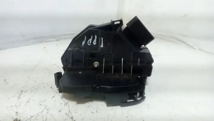 Ford Fiesta (2013 - 2017) AM5AU21812CE Замок ручки двери — фото 3