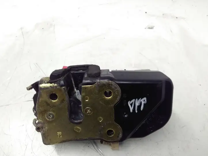 Jeep Grand Cherokee (WK) (2004 - 2010) Замок передней двери — фото 1