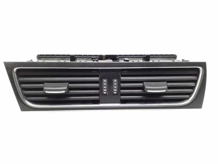 Audi A4 S4 B8 8K (2007 - 2011) 8T1820951B Центральный воздушный дефлектор — фото 1