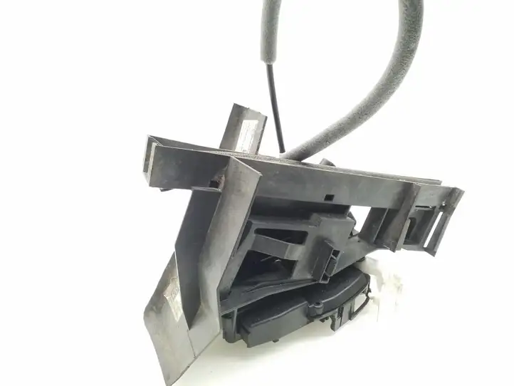 Ford Focus (2011 - 2015)  BM5AA26412AD Замок задней двери