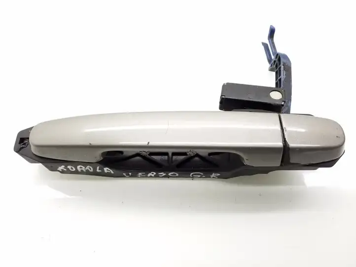 Toyota Corolla Verso E121 (2004 - 2007) Наружная ручка задней двери — фото 1