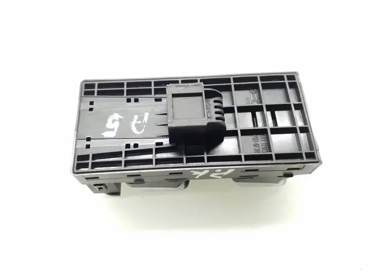 Audi A5 8T 8F (2011 - 2016) 8K0959851F Кнопка стеклоподъемников — фото 4