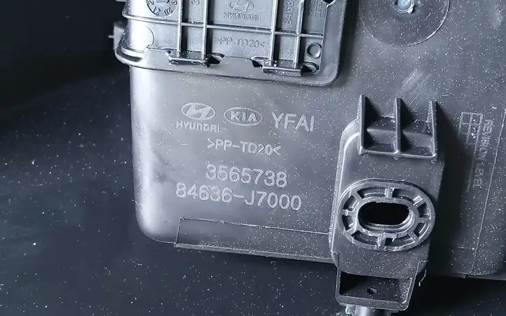 Kia Ceed (2018 - 2021) 84636J7000 Центральная консоль — фото 2