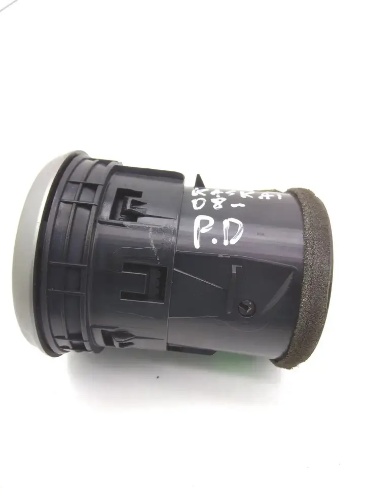 Nissan Qashqai (2006 - 2010) 68760JD10A Боковой воздушный дефлектор — фото 3