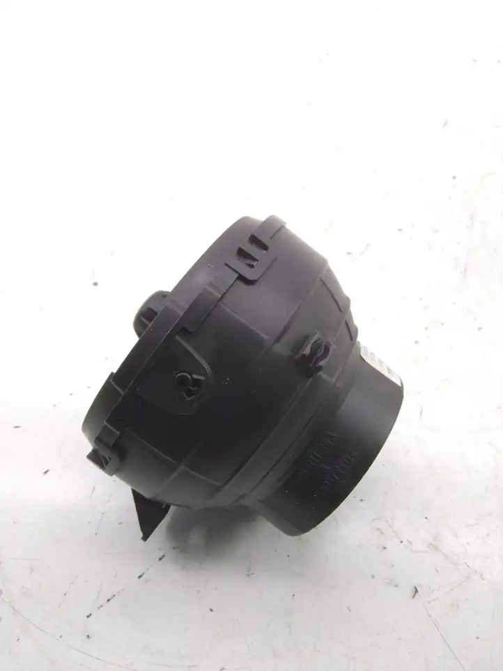 Mini One Cooper Coupe R56 (2004 - 2014) 925401200001 Боковой воздушный дефлектор — фото 4