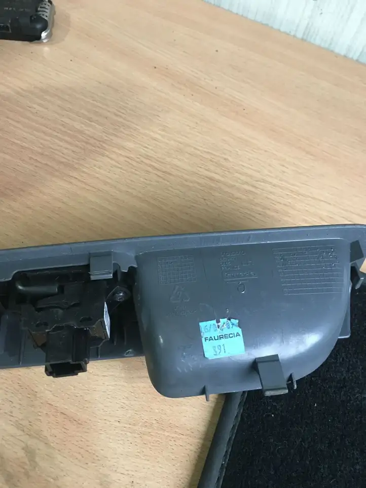 Volvo V50 (2004 - 2008) 8679477 Кнопка стеклоподъемников — фото 3
