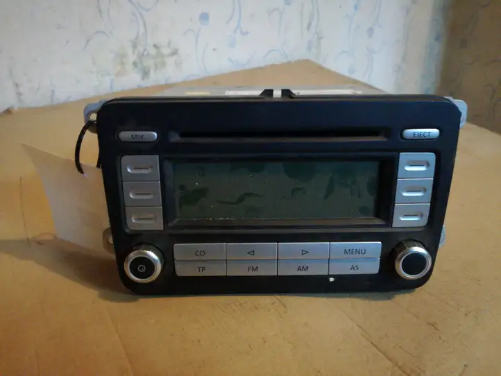 Volkswagen PASSAT B6 (2005 - 2010) 1K0035186T Магнитола / мультимедийная система — фото 1