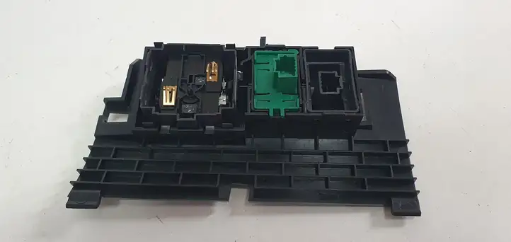 Renault Captur (2013 - 2020) Другие включатели / ручки/ переключатели — фото 5