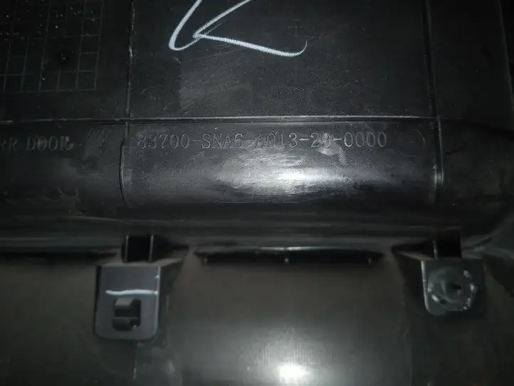 Honda Civic (2006 - 2011) Обшивка задней двери — фото 4