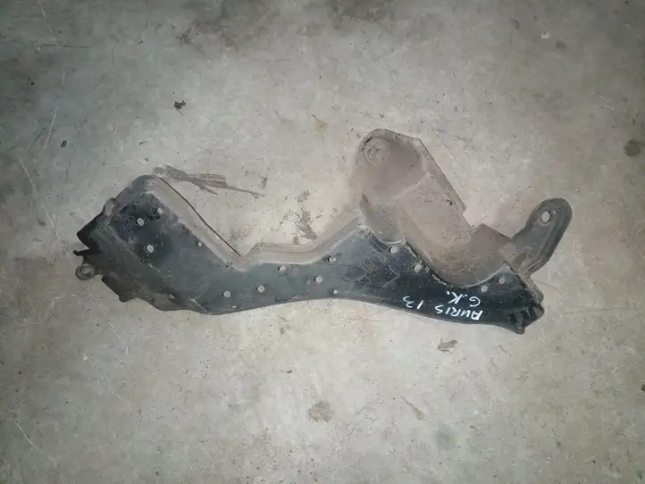 Toyota Auris E180 (2012 - 2018) Защита днища задней части — фото 2