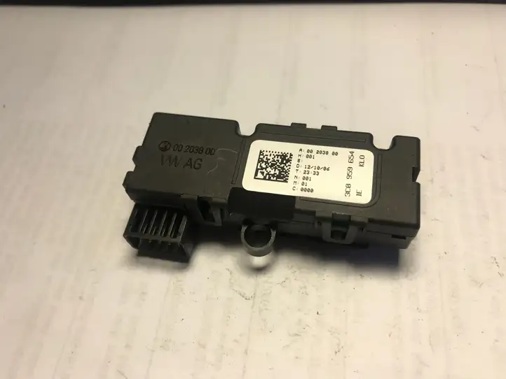 Volkswagen PASSAT B6 (2005 - 2010) 3C0959654 Датчик угла поворота руля — фото 2