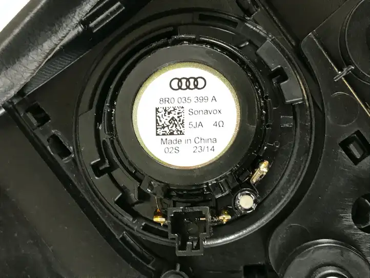 Audi Q5 SQ5 (2008 - 2012) Обшивка задней двери — фото 7