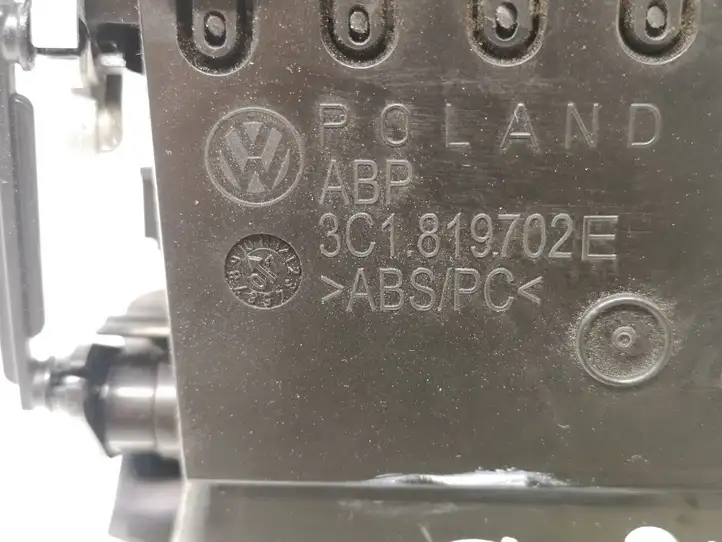 Volkswagen PASSAT B6 (2005 - 2010) 3C1819702E Боковой воздушный дефлектор — фото 6