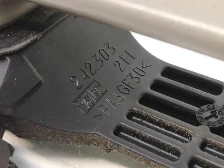 Toyota Corolla Verso E121 (2004 - 2007) 242303 Наружная ручка двери — фото 4