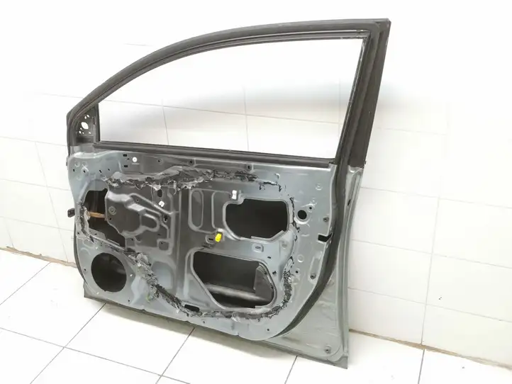 Toyota Avensis T250 (2006 - 2009) Дверь — фото 4