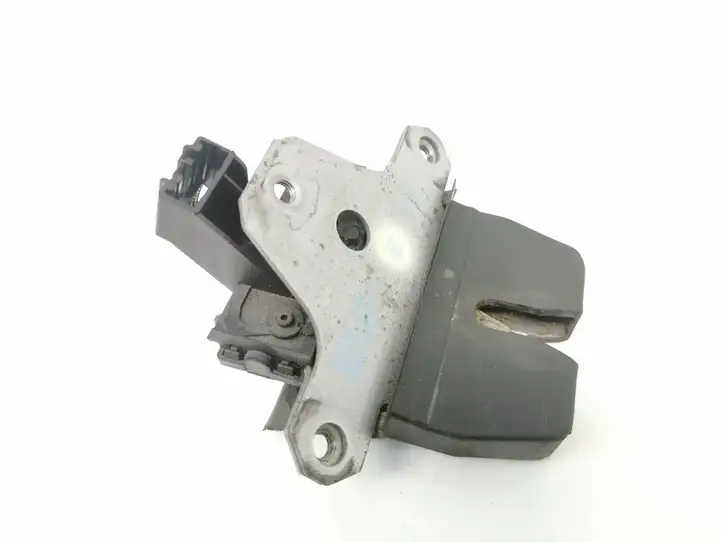 Ford Focus (2011 - 2015) 8M51R442A66C8 Замок крышки багажника — фото 6