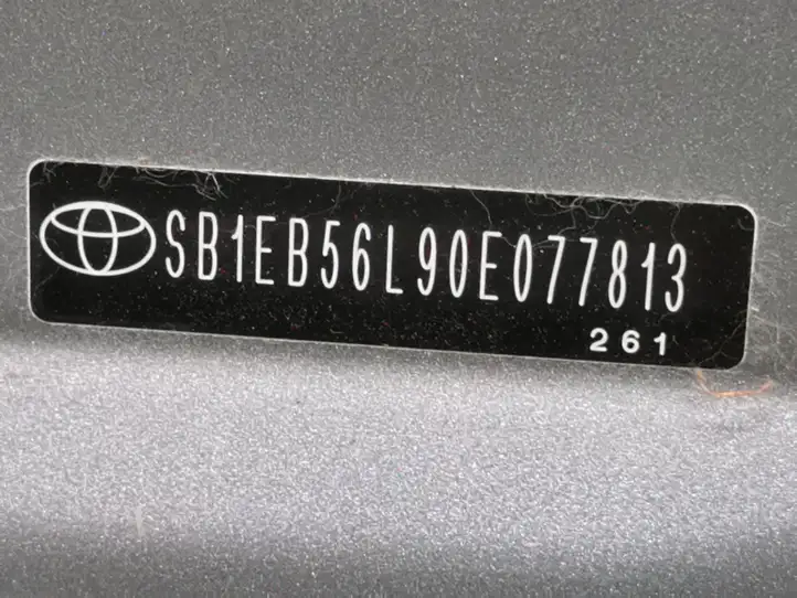 Toyota Avensis T250 (2006 - 2009) Крышка багажника — фото 3
