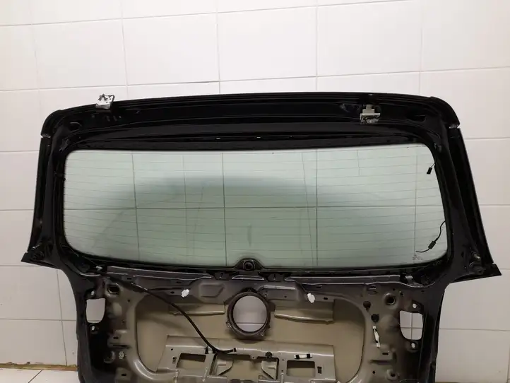 Volkswagen Golf V (2003 - 2009) Крышка багажника — фото 4