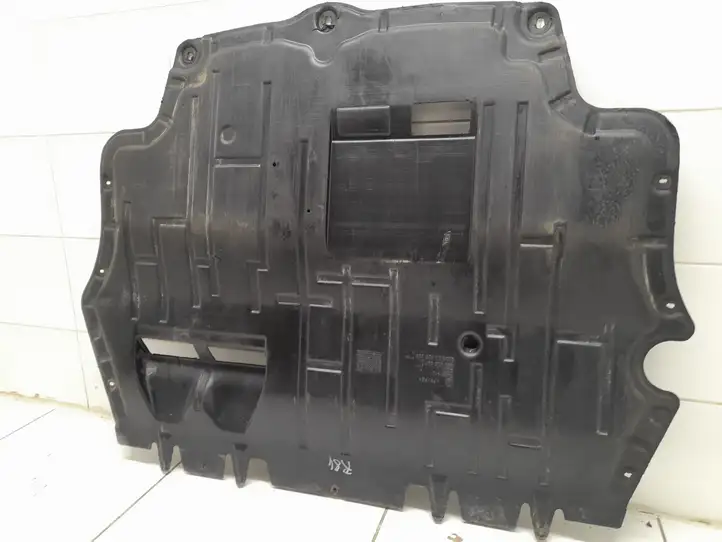 Volkswagen PASSAT B6 (2005 - 2010) 3C0825237 Защита двигателя — фото 1