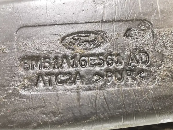Ford Focus (2011 - 2015) BM51A16E561AD Абсорбер крыла — фото 2