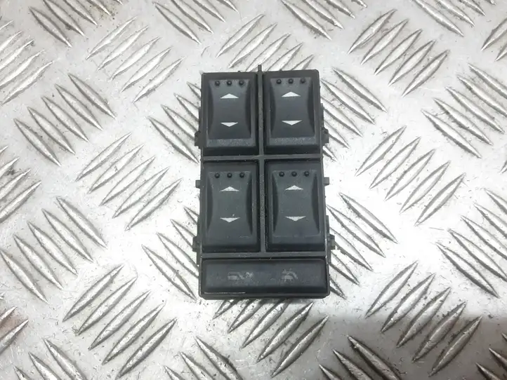 Ford Mondeo Mk III (2000 - 2007) 1S7T14A132BD Блок кнопок стеклоподъемников — фото 1