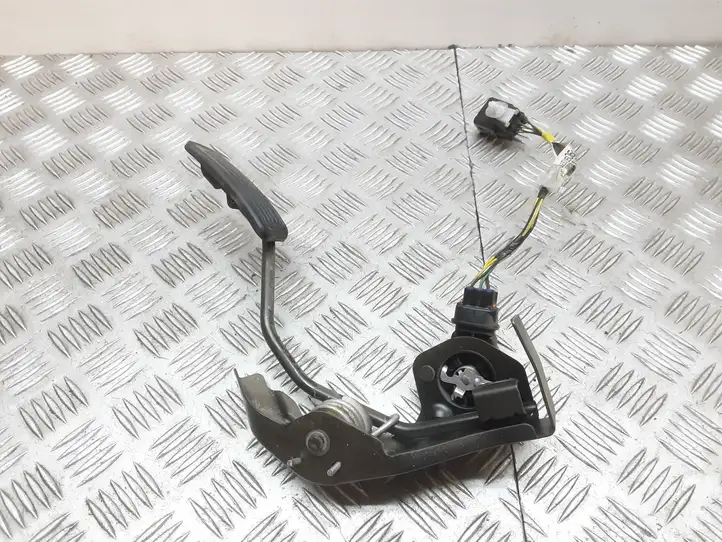 Toyota Avensis T250 (2003 - 2006) 7811135030 Педаль акселератора — фото 4