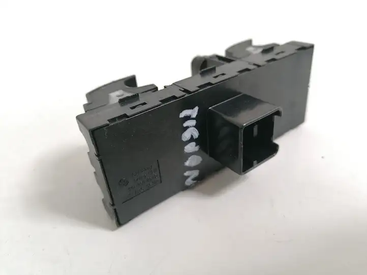 Volkswagen Tiguan (2007 - 2011) 1K4959857B Блок кнопок стеклоподъемников — фото 2