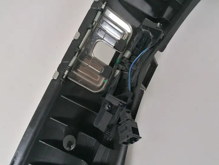 Audi Q7 4L (2005 - 2009) 4L0864483A Отделка порога багажника — фото 3